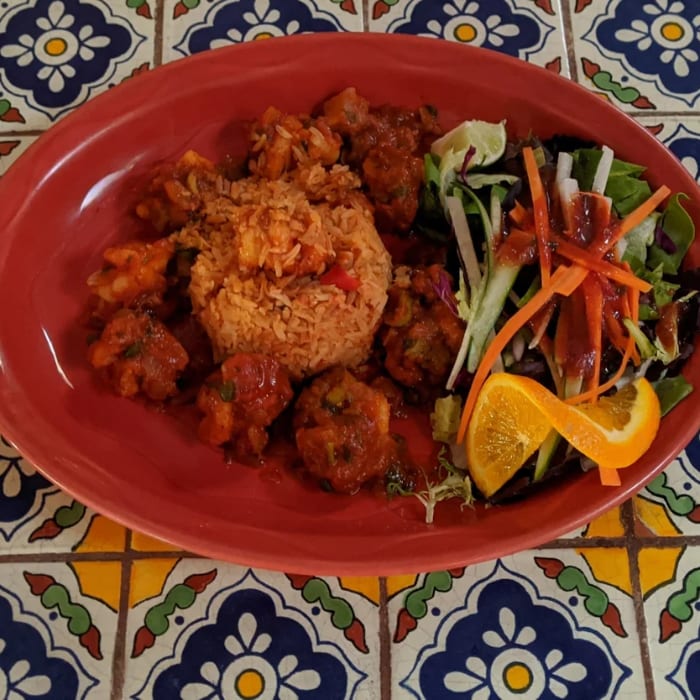 Camarones a La Veracruzana.